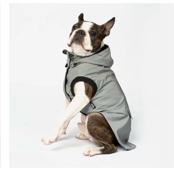 Silver Paw The Max Fully Reflective Rain Jacket Hooded Size Large New With Tags - Picture 2 of 10